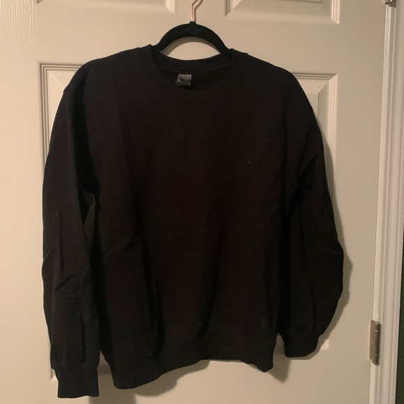 Black crewneck - Picture 1 of 1